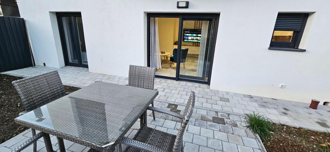 Superior Apartment Lisinski - Private Parking - 2 & 3 Bedroom 萨格勒布 外观 照片