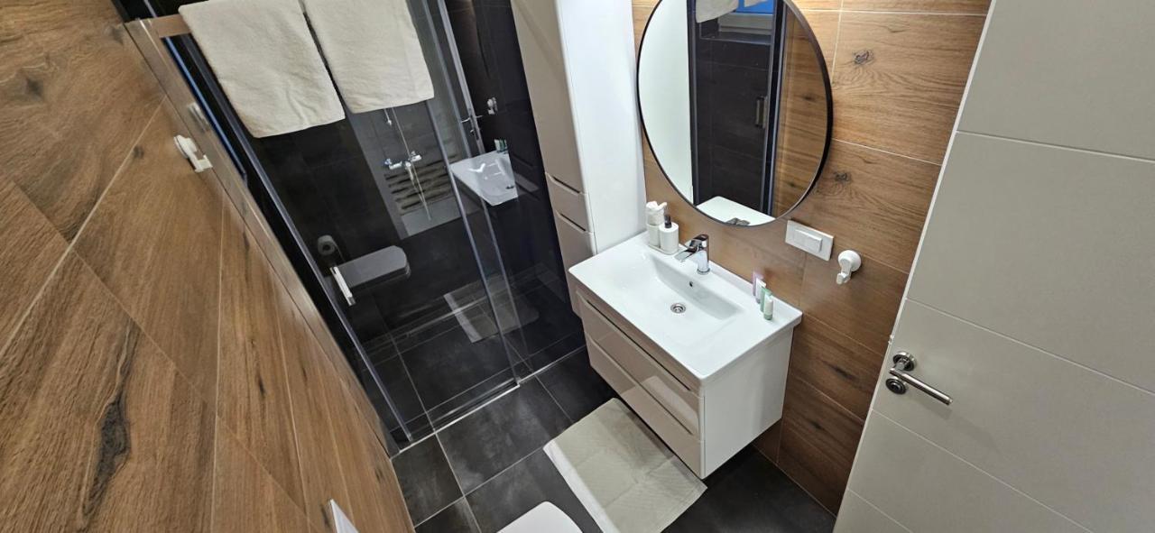 Superior Apartment Lisinski - Private Parking - 2 & 3 Bedroom 萨格勒布 外观 照片